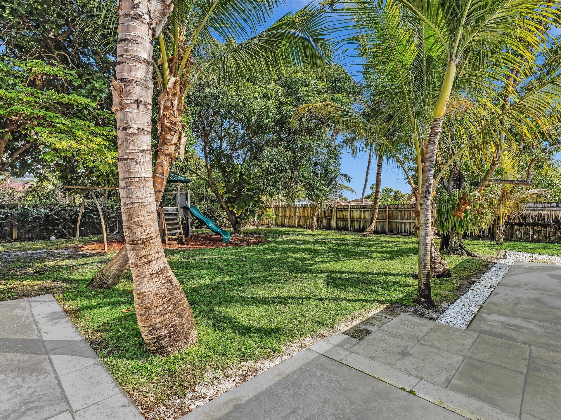  Residence photo 44