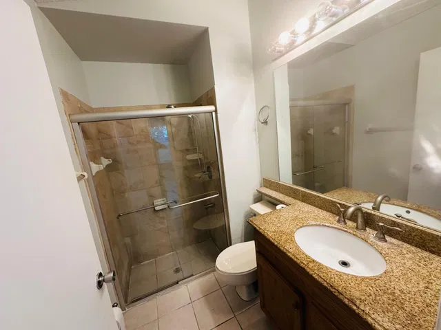 Residence photo 9