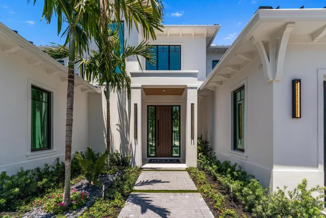 Residence photo 3