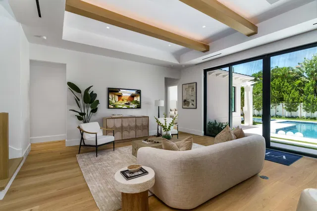 Residence photo 9