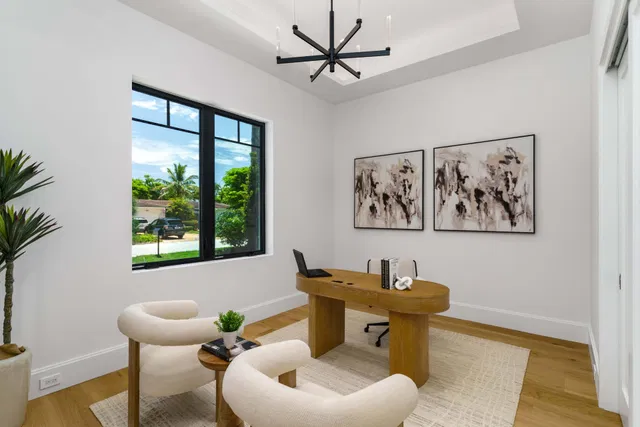Residence photo 12