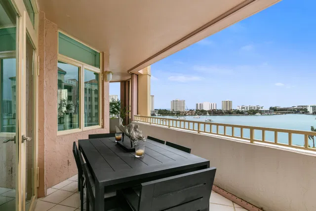 300 SE Fifth Boca Unit 6050 photo 29