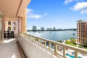 300 SE Fifth Boca Unit 6050 photo 35