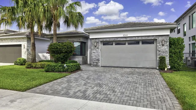 Boca Bridges Residence photo 6