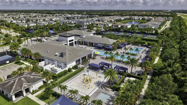 Boca Bridges Residence photo 49