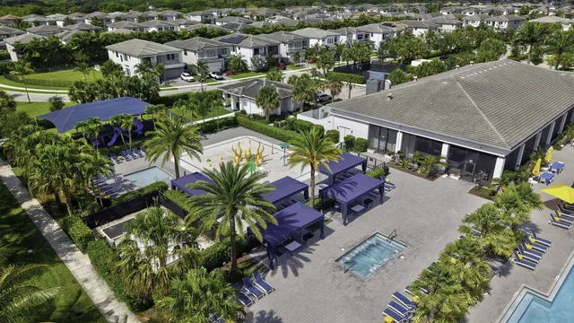 Boca Bridges Residence photo 51