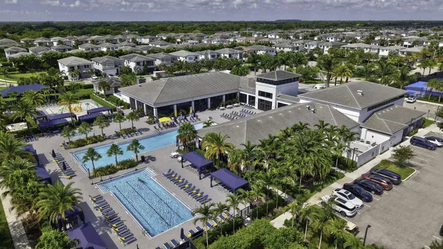 Boca Bridges Residence photo 54