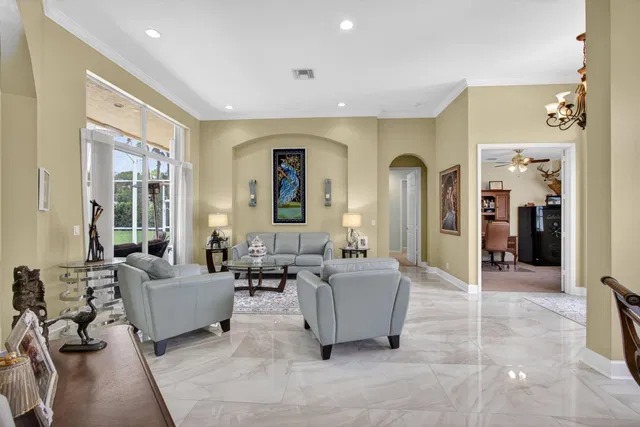 Residence photo 10