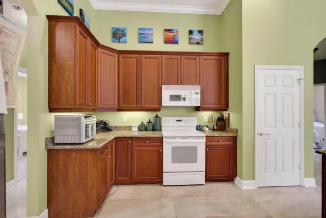 Residence photo 22