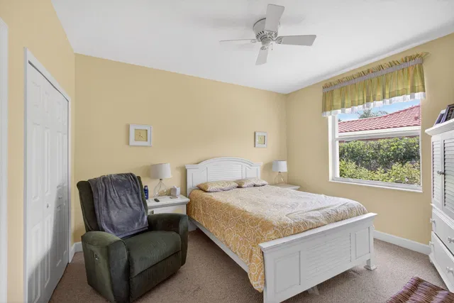 Residence photo 30