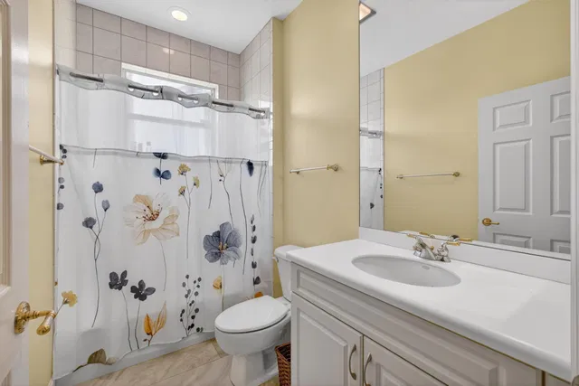 Residence photo 32