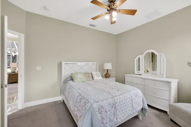 Residence photo 36