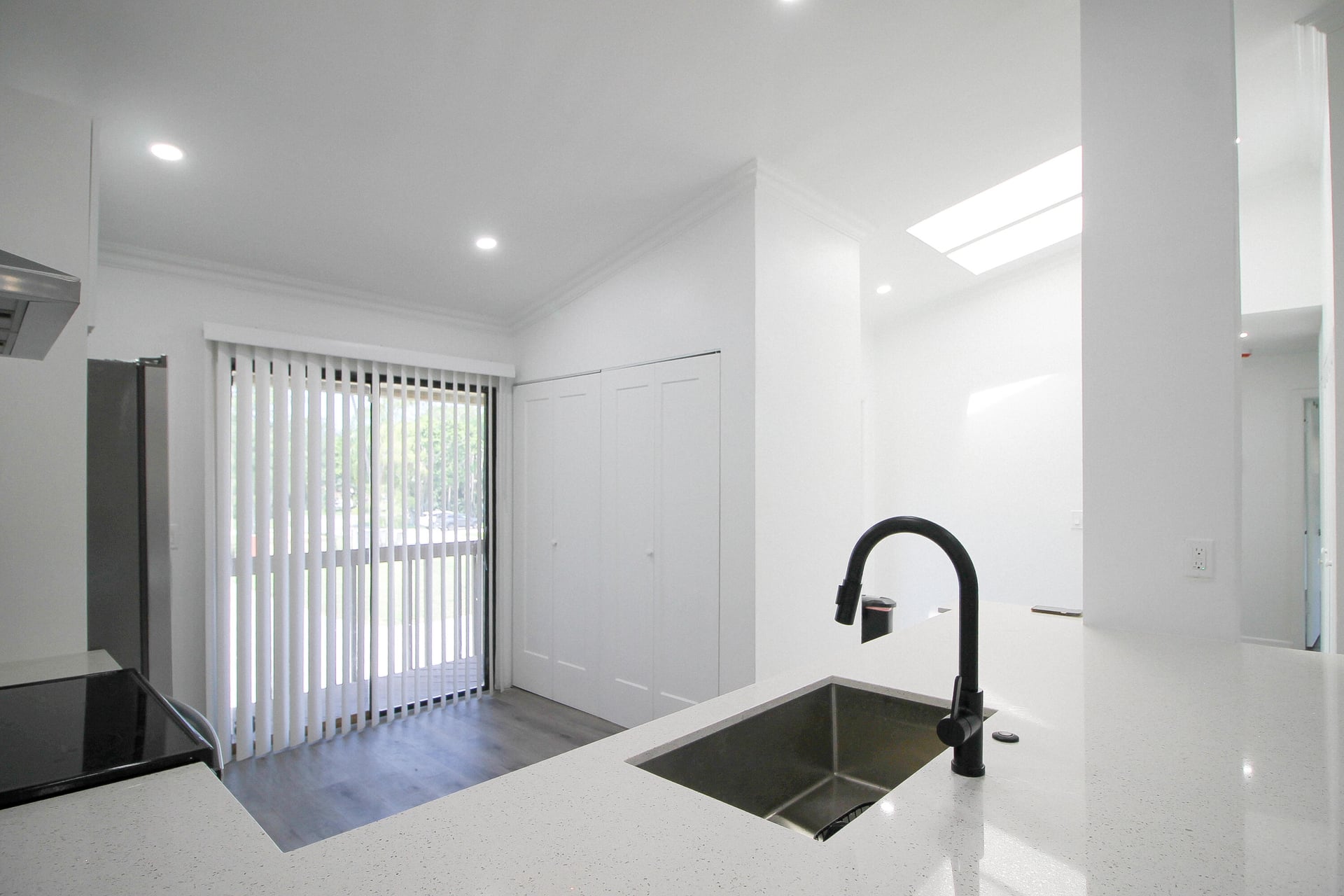 Unit 20 photo 3