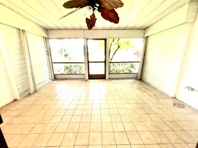 Residence photo 7