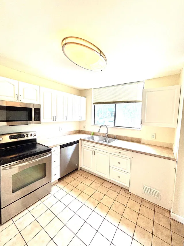 Residence photo 13