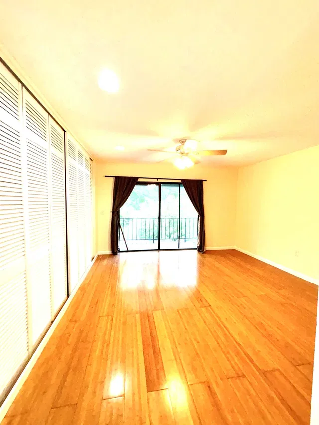 Residence photo 18