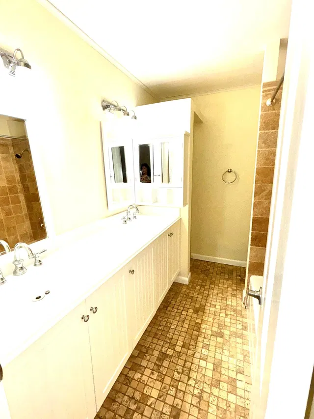 Residence photo 20