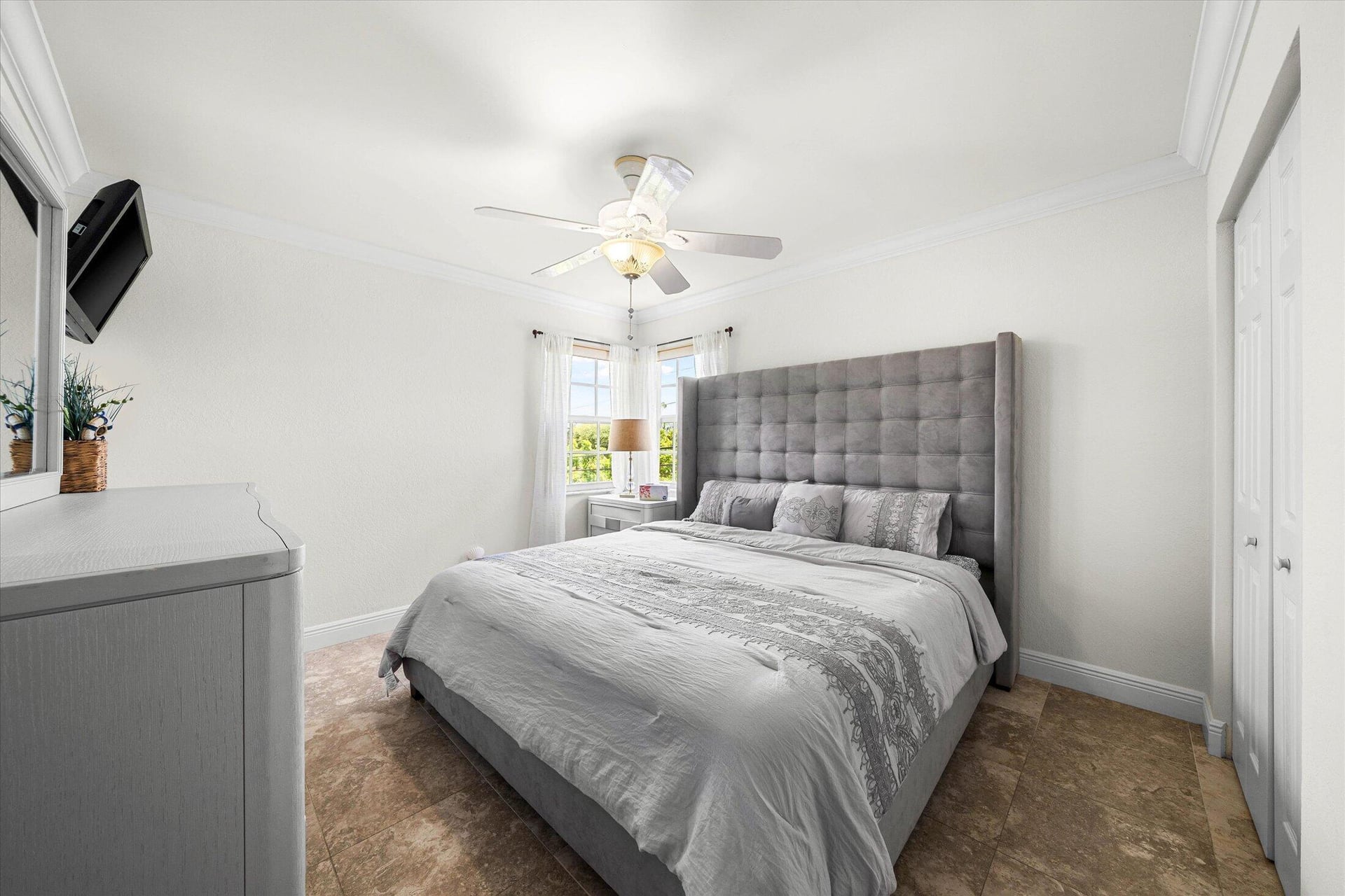  Residence photo 33