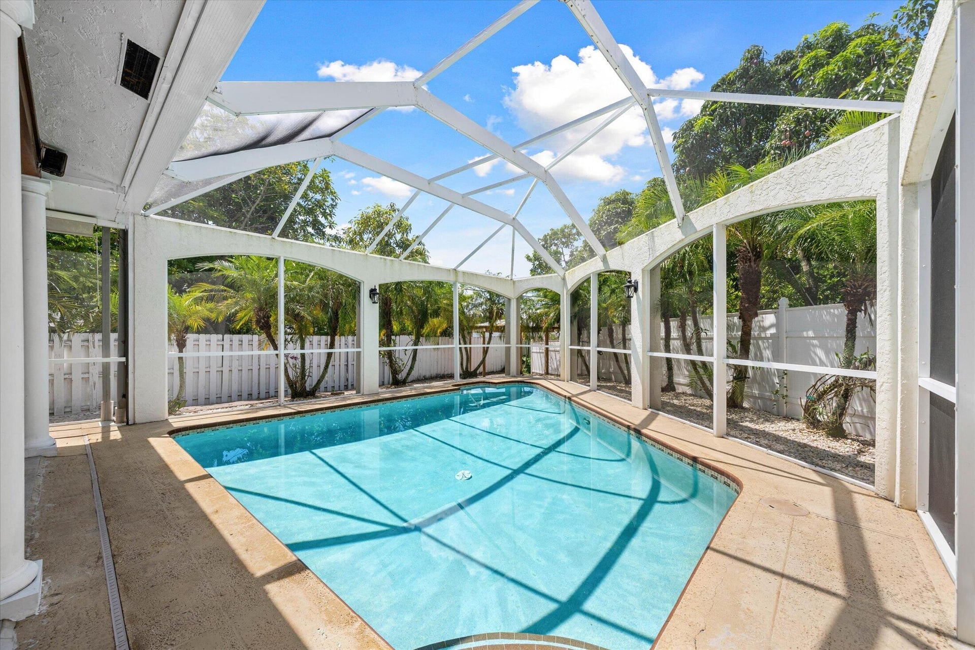  Residence photo 38