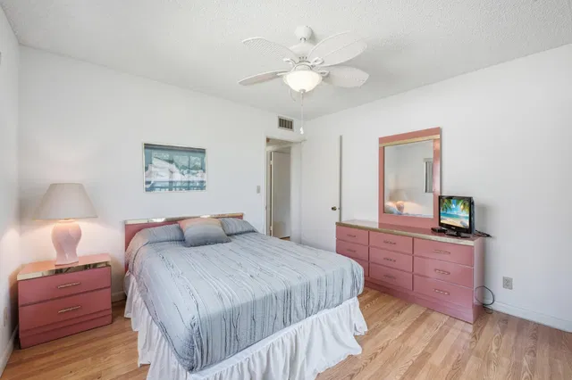 Unit 250 photo 19