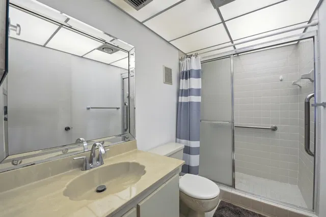  Unit 250 photo 22