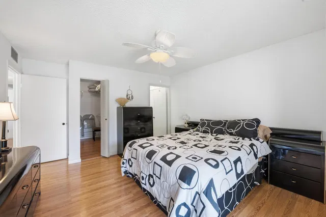  Unit 250 photo 26
