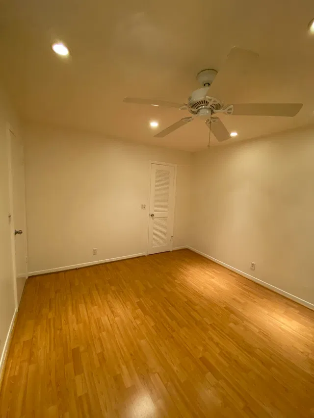 Unit 103 photo 14
