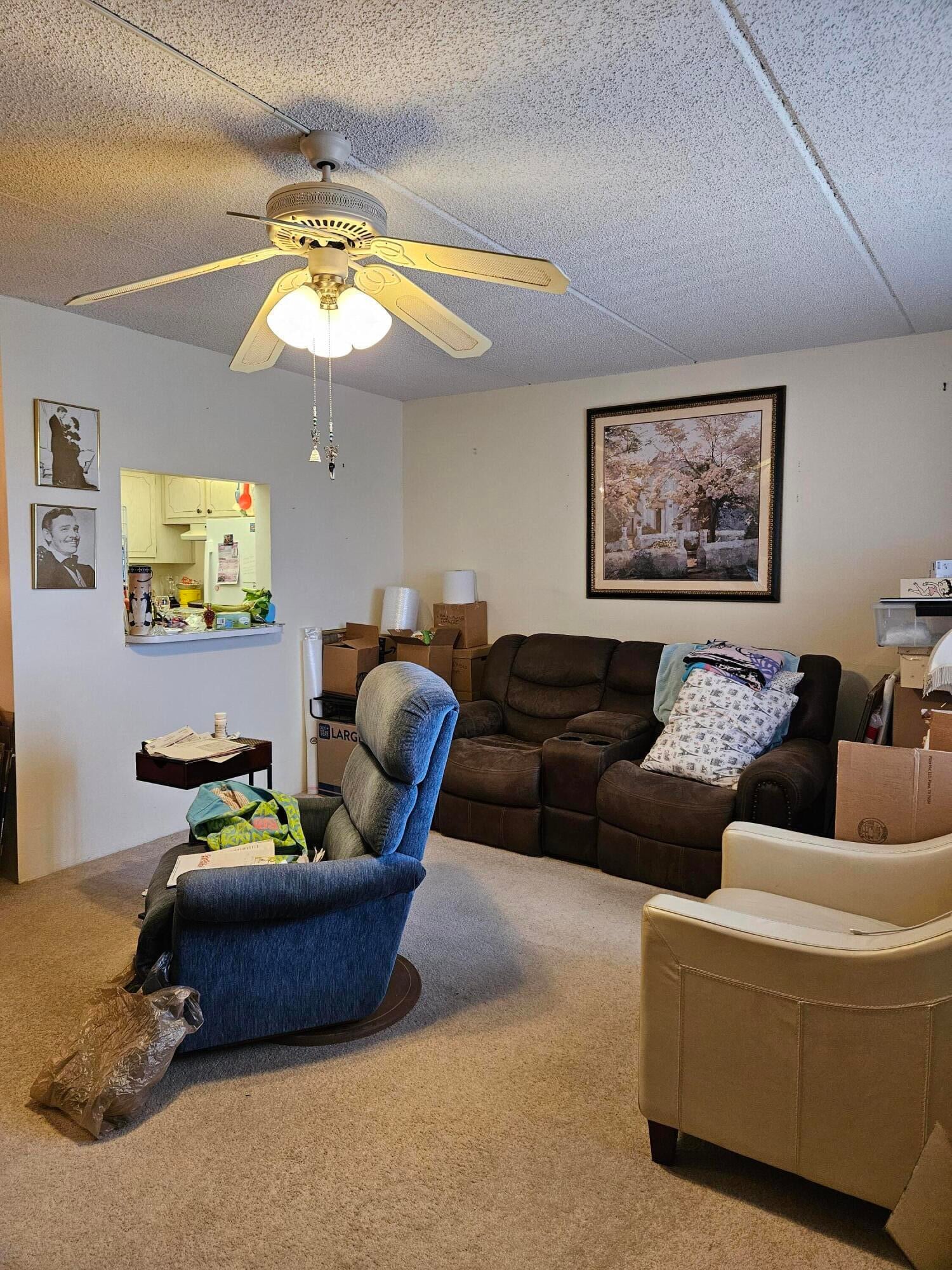 Unit 302 photo 3