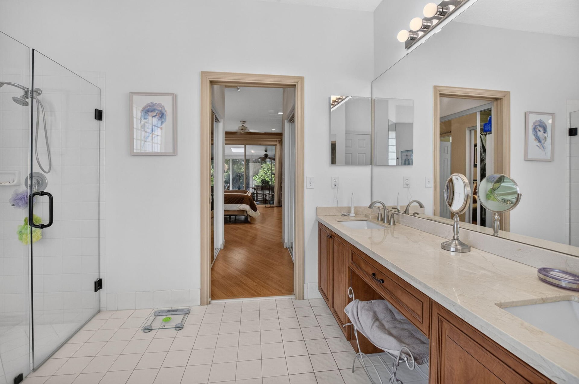 Residence photo 34