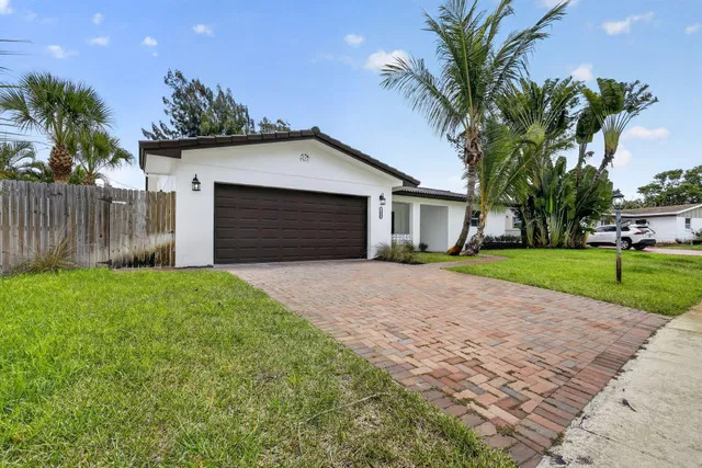 Residence photo 3