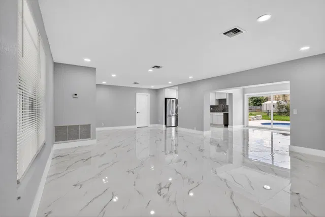 Residence photo 5