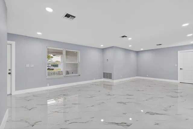 Residence photo 6