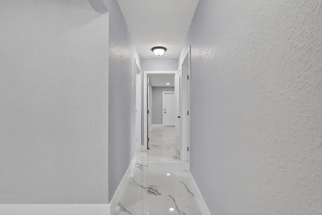 Residence photo 24