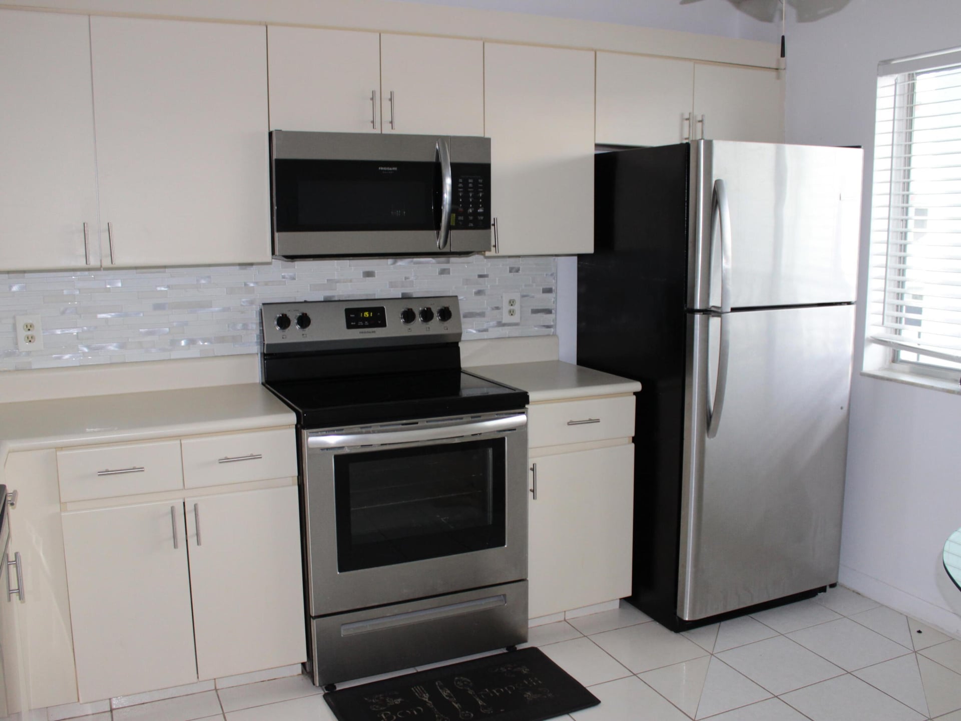 Unit 218 photo 7