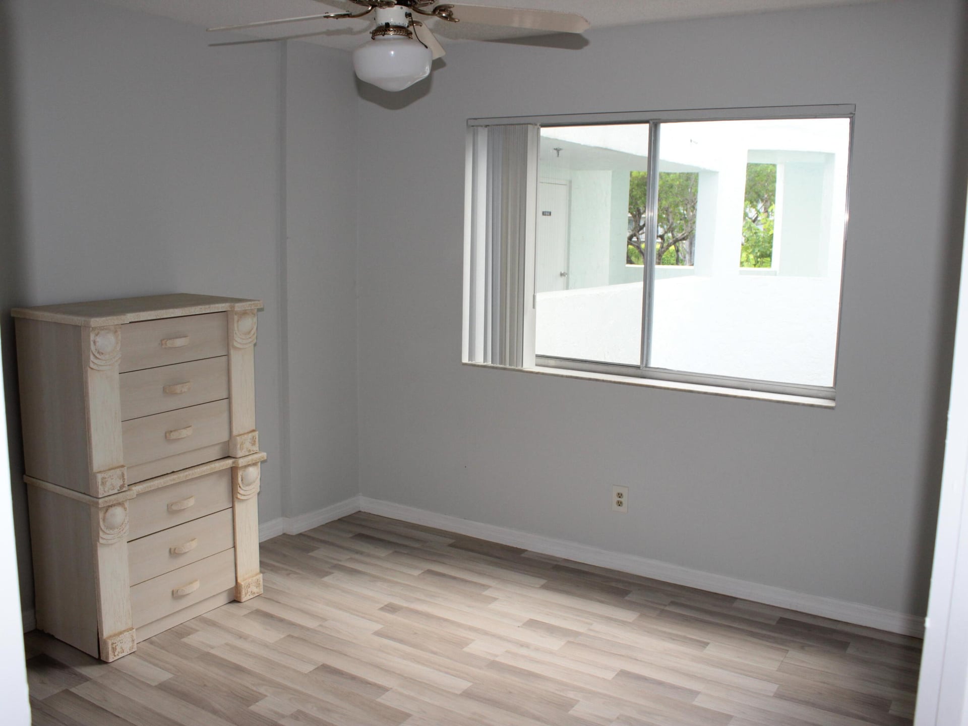 Unit 218 photo 15