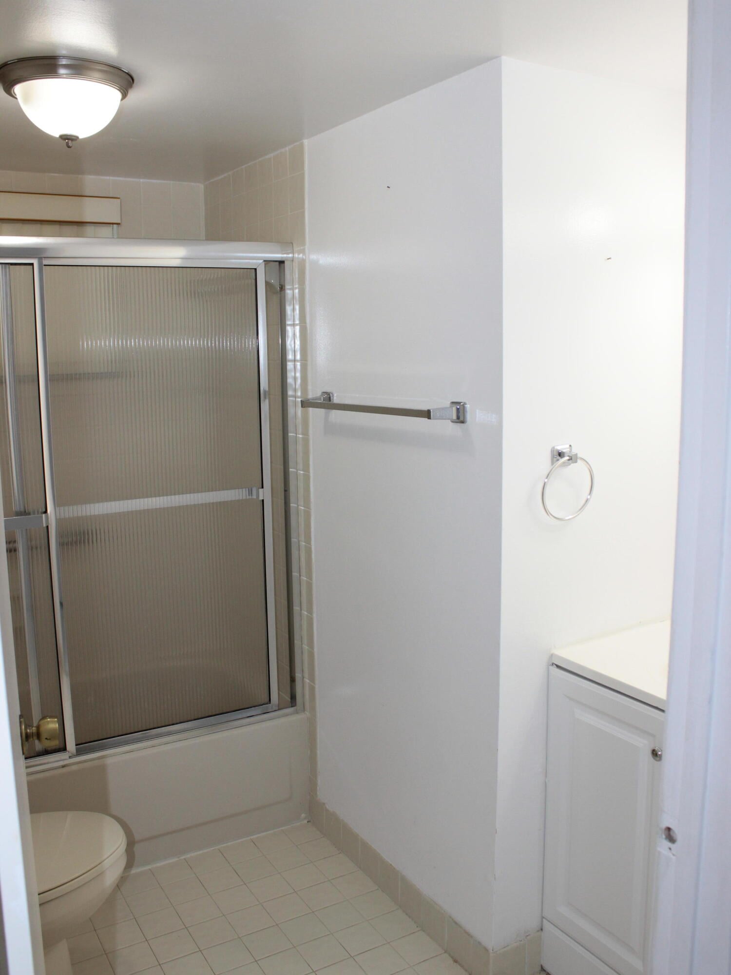 Unit 218 photo 16