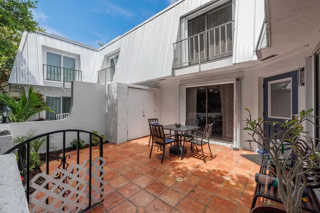 Singer Island Unit 1 photo 3