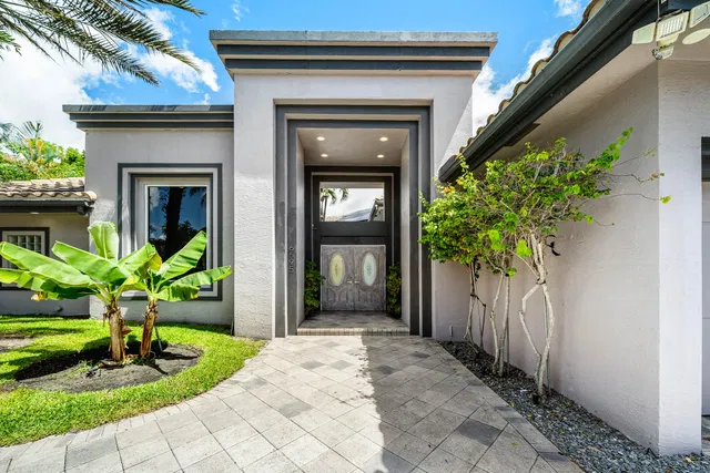 Seasons Residence photo 4