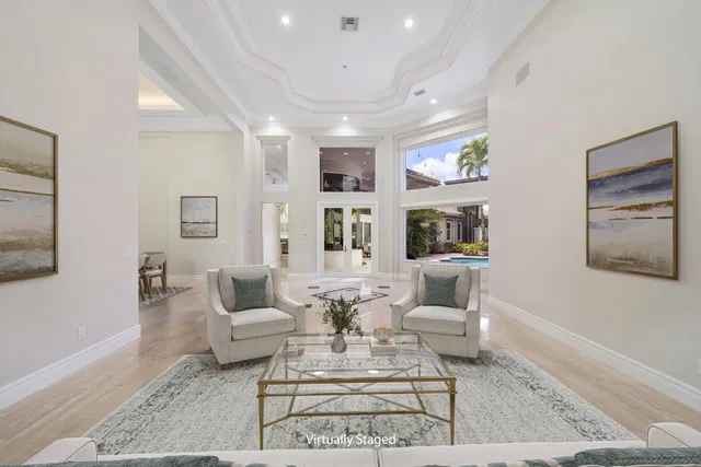 Seasons Residence photo 11