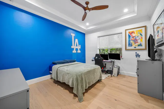 Seasons Residence photo 30