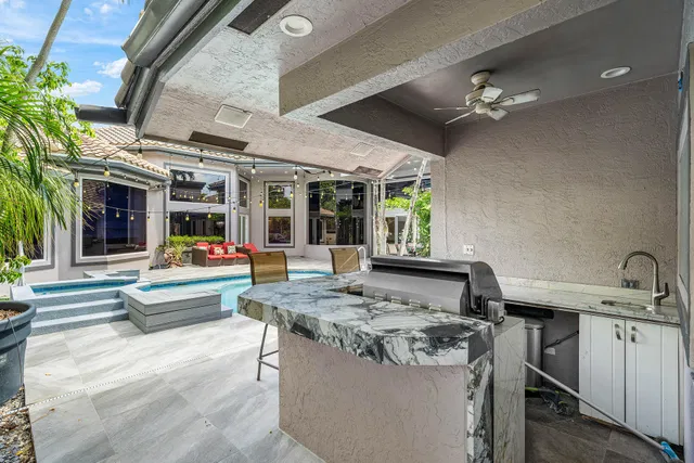 Seasons Residence photo 54