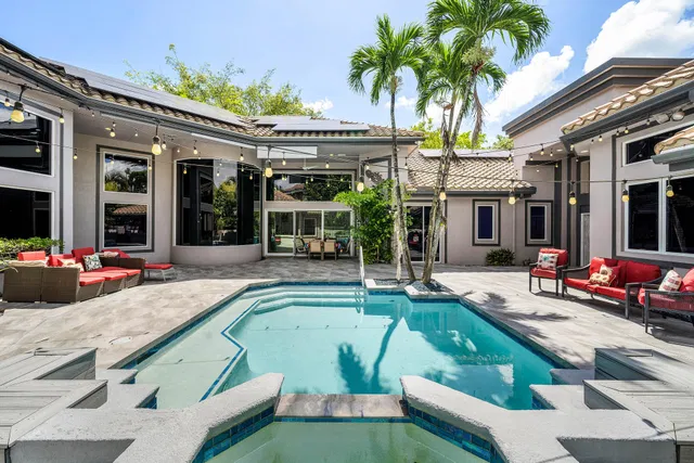 Seasons Residence photo 55