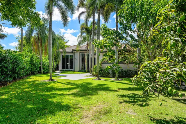 Seasons Residence photo 57