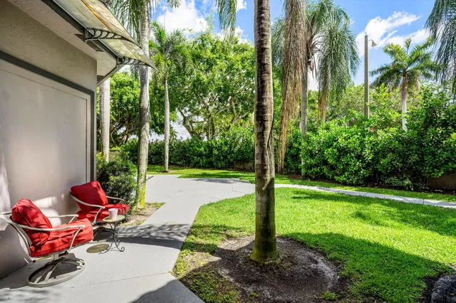 Seasons Residence photo 62