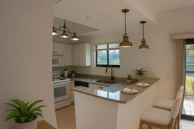 Unit 106 photo 7
