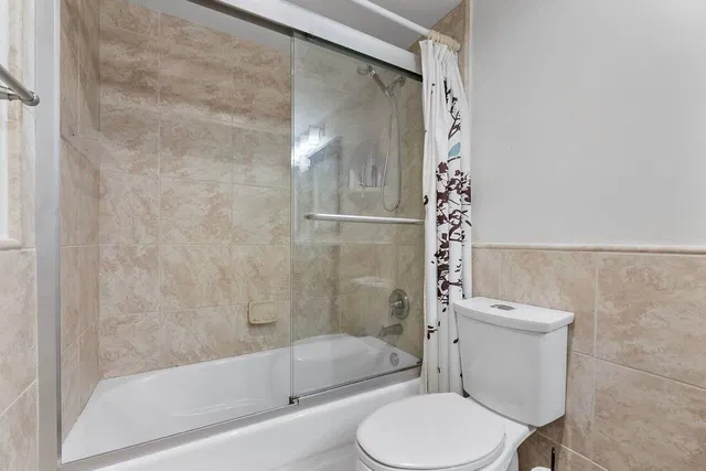 Unit 104 photo 22