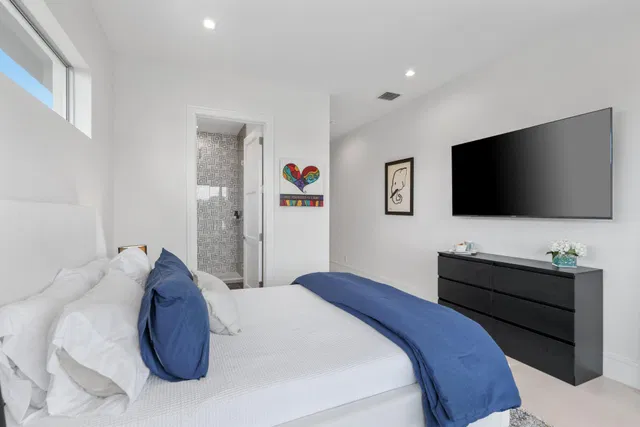 Residence photo 62