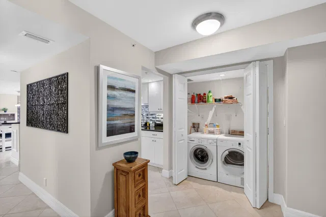 Singer Island Unit 37 H photo 11