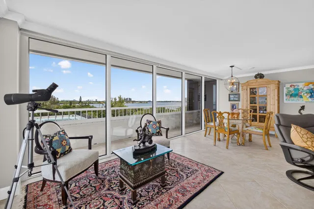 Singer Island Unit 3a photo 21