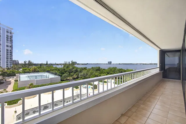 Singer Island Unit 3a photo 35